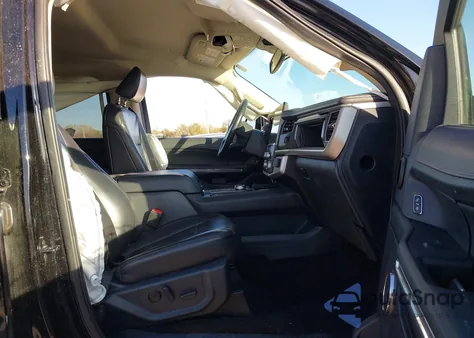 2022 Ford Expedition Max Xlt from USA, damaged, VIN 1FMJK1HT9NEA27173